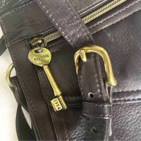 FOSSIL Brown Leather Crossbody Shoulder Bag 75082 Pebbled Key Adjustable Strap - Picture 6 of 9